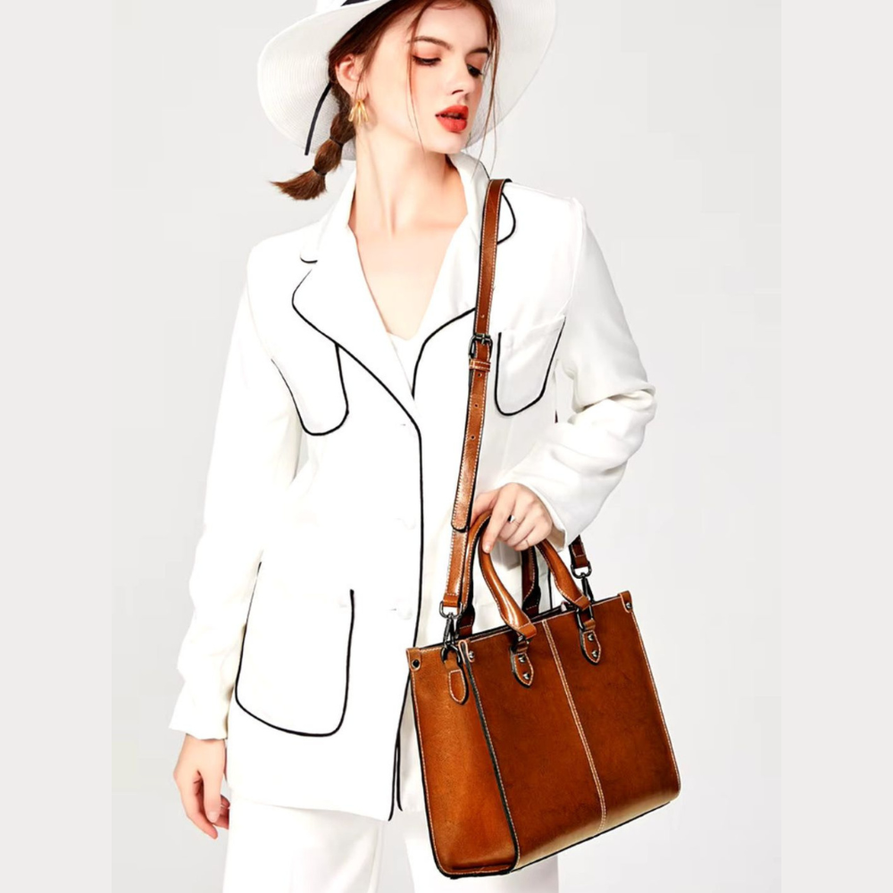 The Itoria | Elegant Leather Purse
